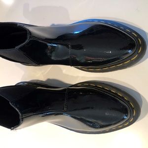 Patent leather Dr. Martens ankle booties size 6